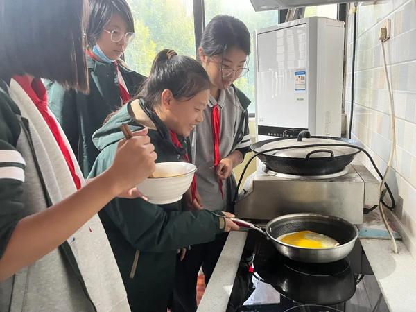 社团展风采 (16) 社团展风采 (16)